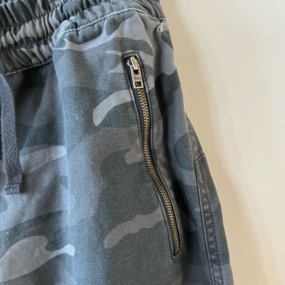 Aritzia Tna Alix Camo High-Rise Jogger Stretch Waist Pants - Gray Tone - Picture 8 of 10